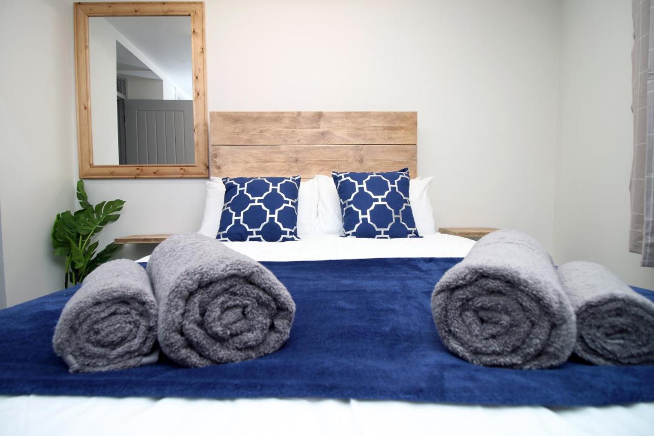 Apartamento Sleeps 6, Smart Tv'S, Parking Swansea & Morriston Hospital Exterior foto